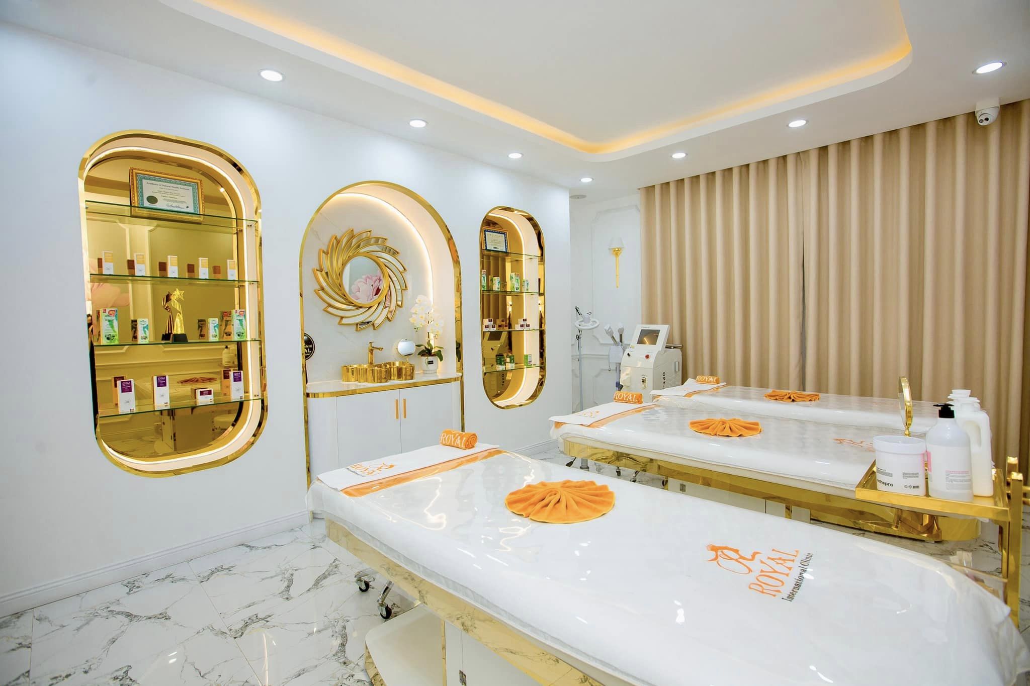 Mẫu spa phong cách sang trọng