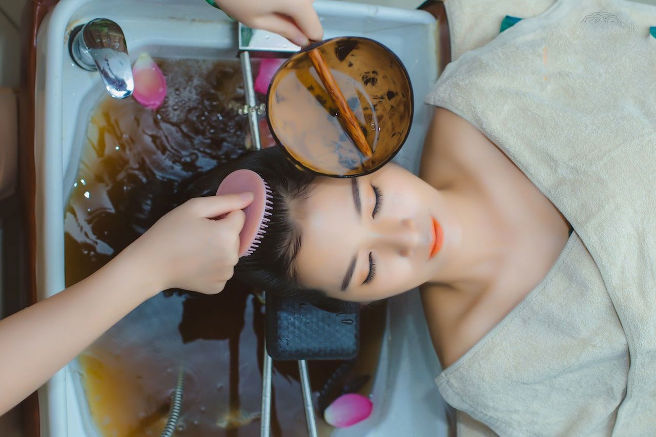 Hình ảnh gội đầu dưỡng sinh đông y