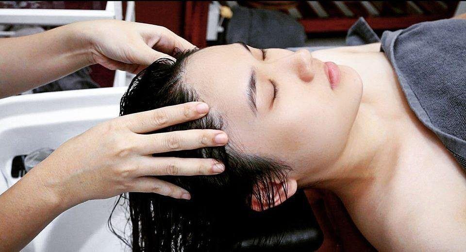 Hình ảnh gội đầu dưỡng sinh thảo dược