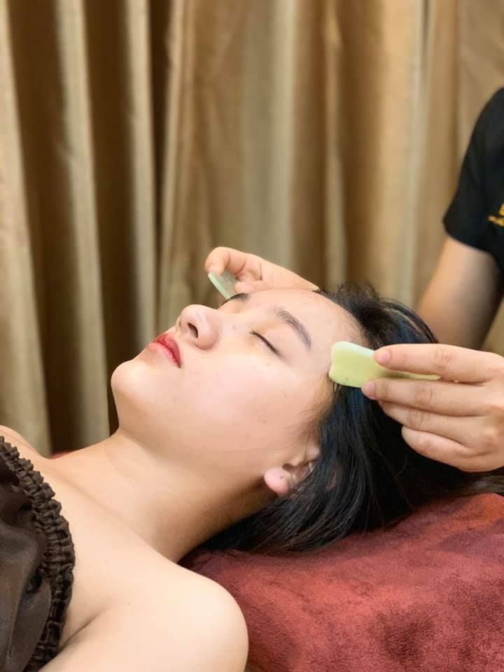 Hình ảnh gội đầu dưỡng sinh thảo dược