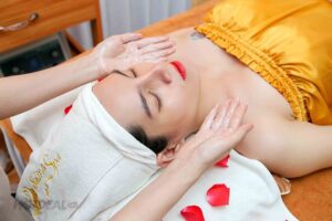 Hình ảnh gội đầu dưỡng sinh thảo dược