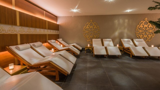 Cách Chọn Màu Sơn Cho Spa – Tạo Không Gian Thư Giãn Và Thu Hút Khách Hàng