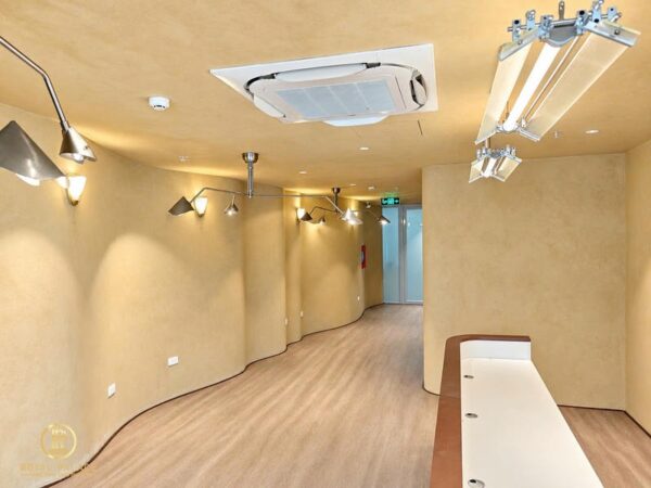 Thi công phòng khám Luxera phố vọng hà nội